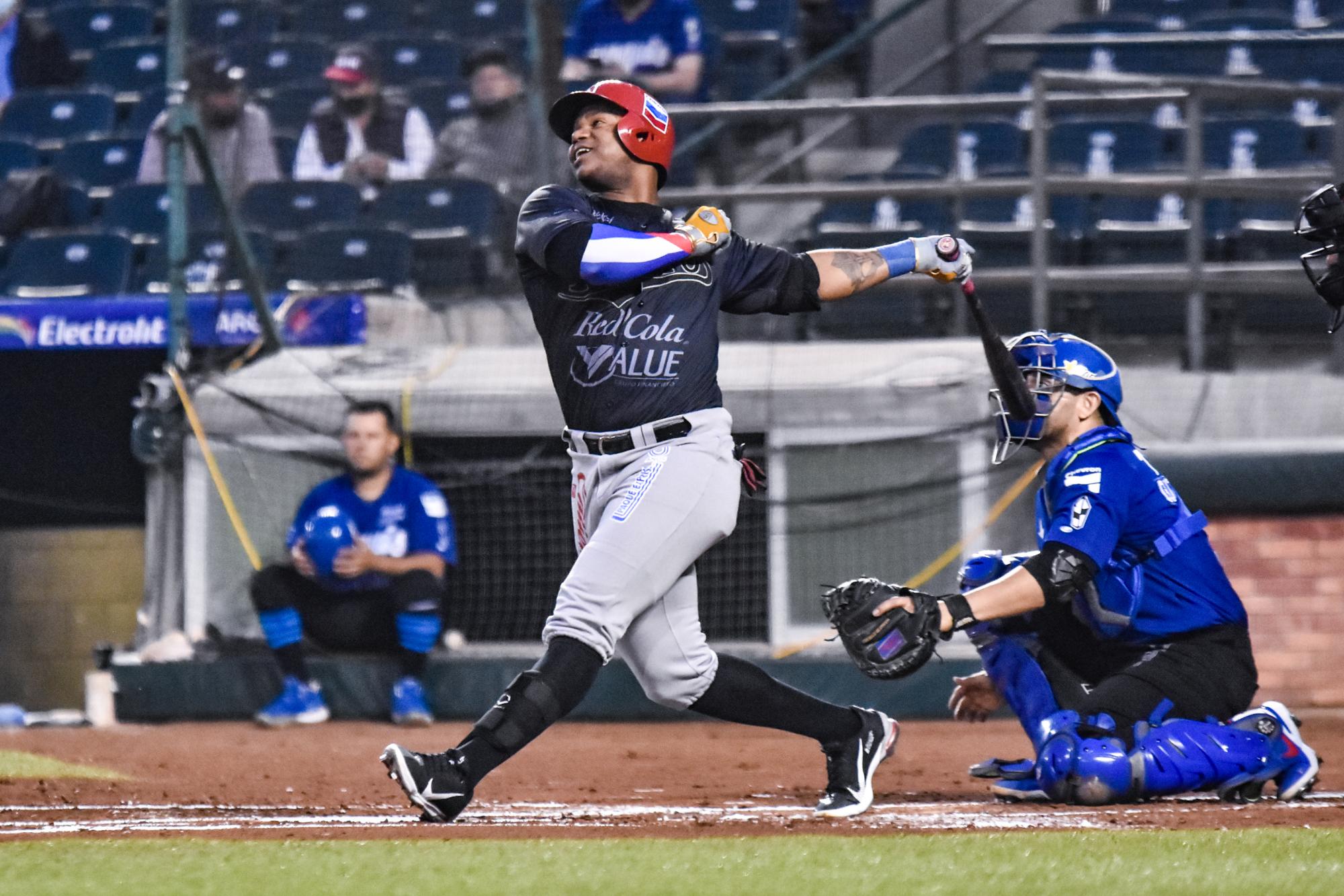 $!Mayos de Navojoa iguala la Guerra de Tribus al batir a Yaquis de Obregón por 3-2