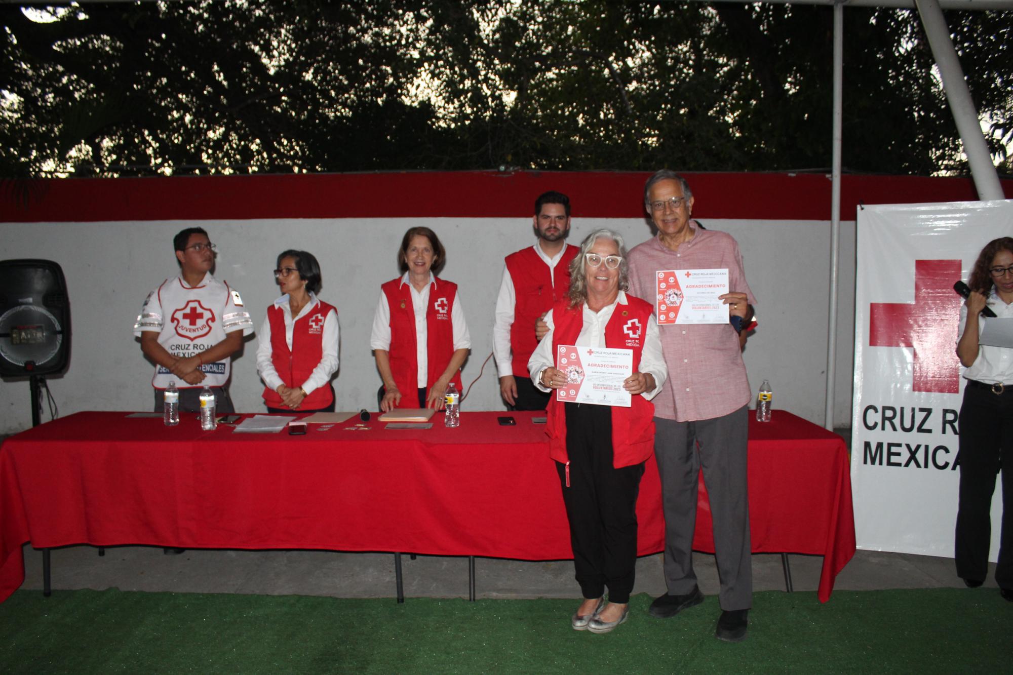 $!Cruz Roja Mazatlán entrega reconocimientos a voluntarios