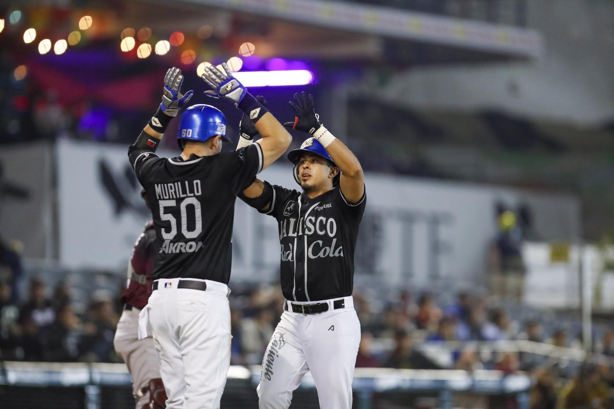 $!Charros de Jalisco deja tendidos a Tomateros de Culiacán para que la serie se iguale