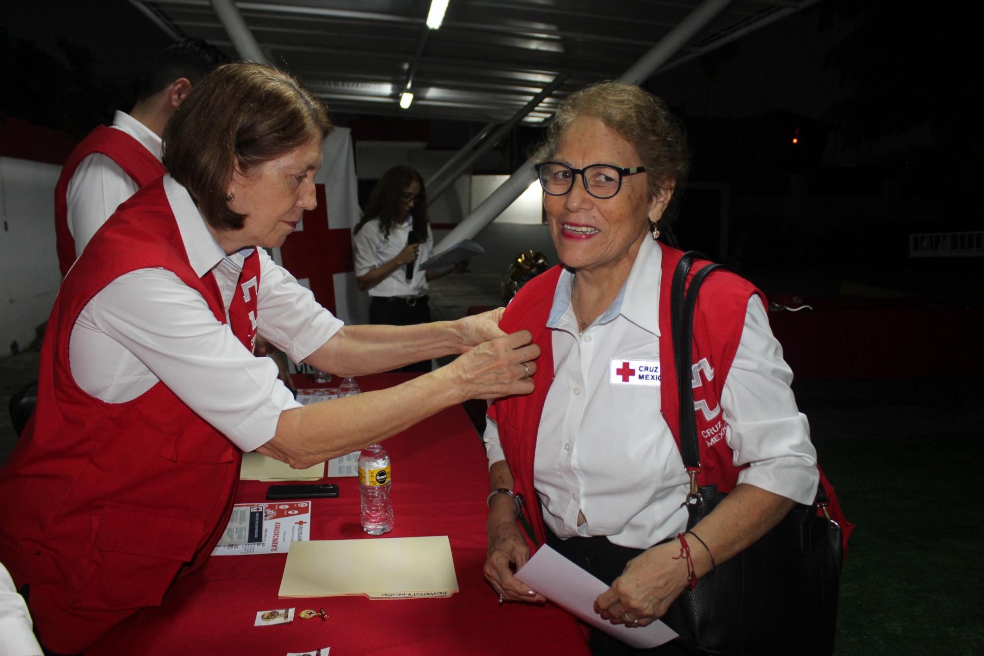 $!Cruz Roja Mazatlán entrega reconocimientos a voluntarios
