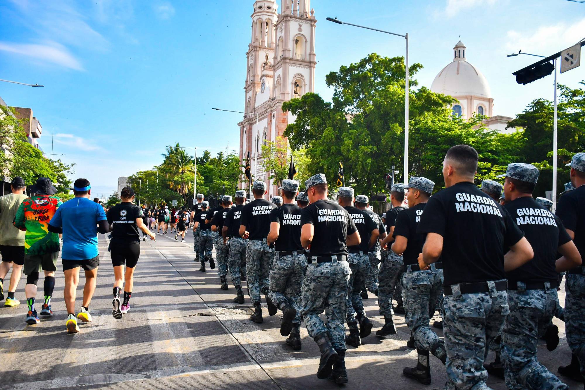 $!Juan Manuel Aguirre y Estefany Urías dominan la Carrera ‘Corre con tu Guardia’ 2025