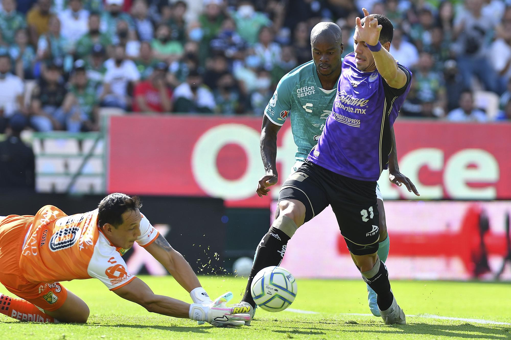 $!Mazatlán madruga al León y lo golea 3-0