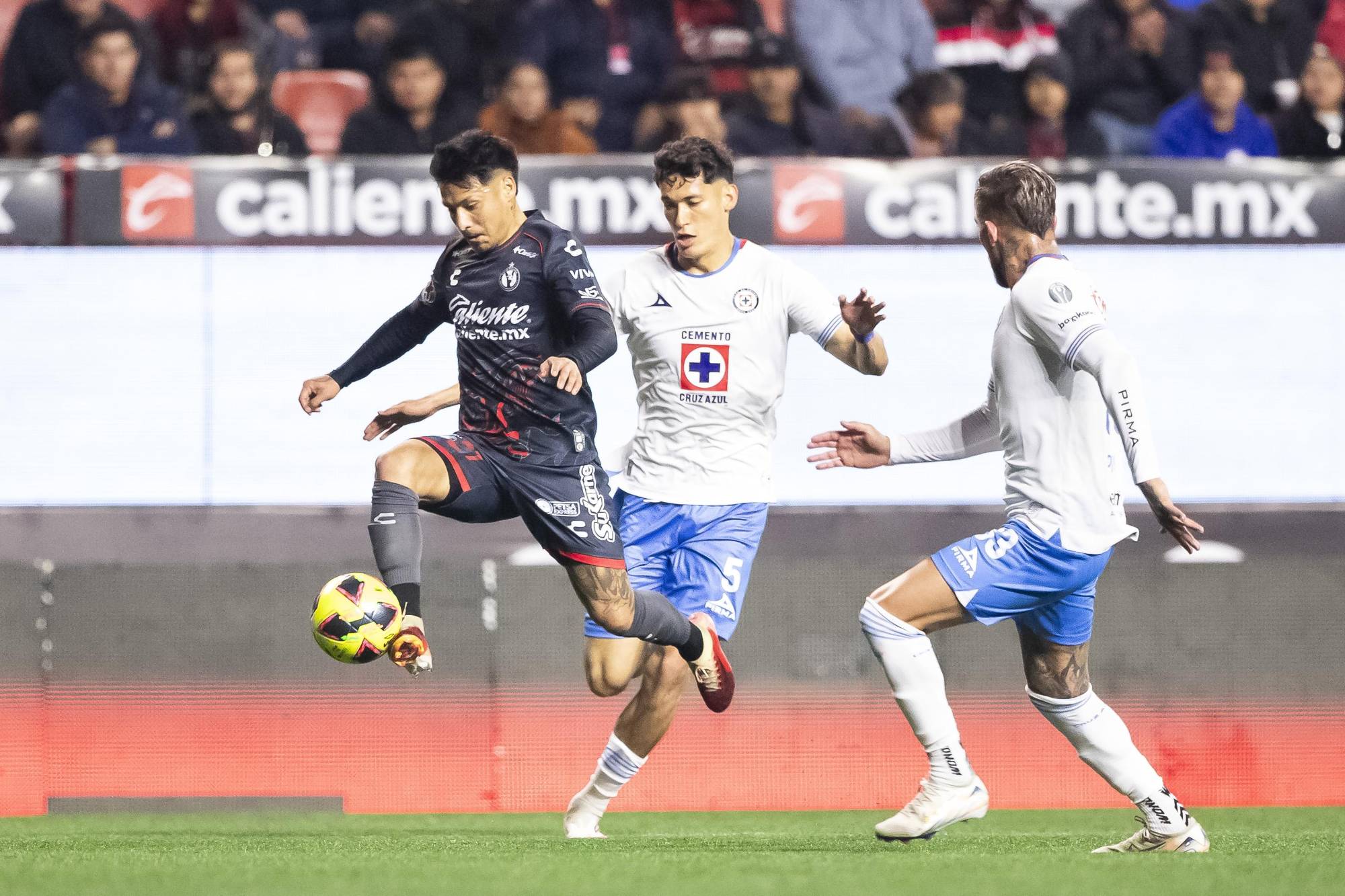$!Cruz Azul vence a Xolos en la frontera
