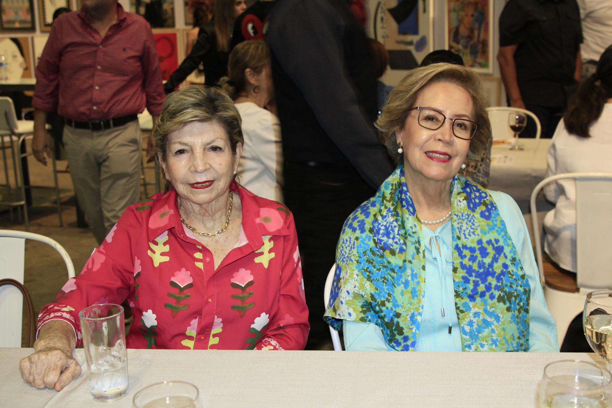 $!María Armida Rosas y Kitty Pablos.