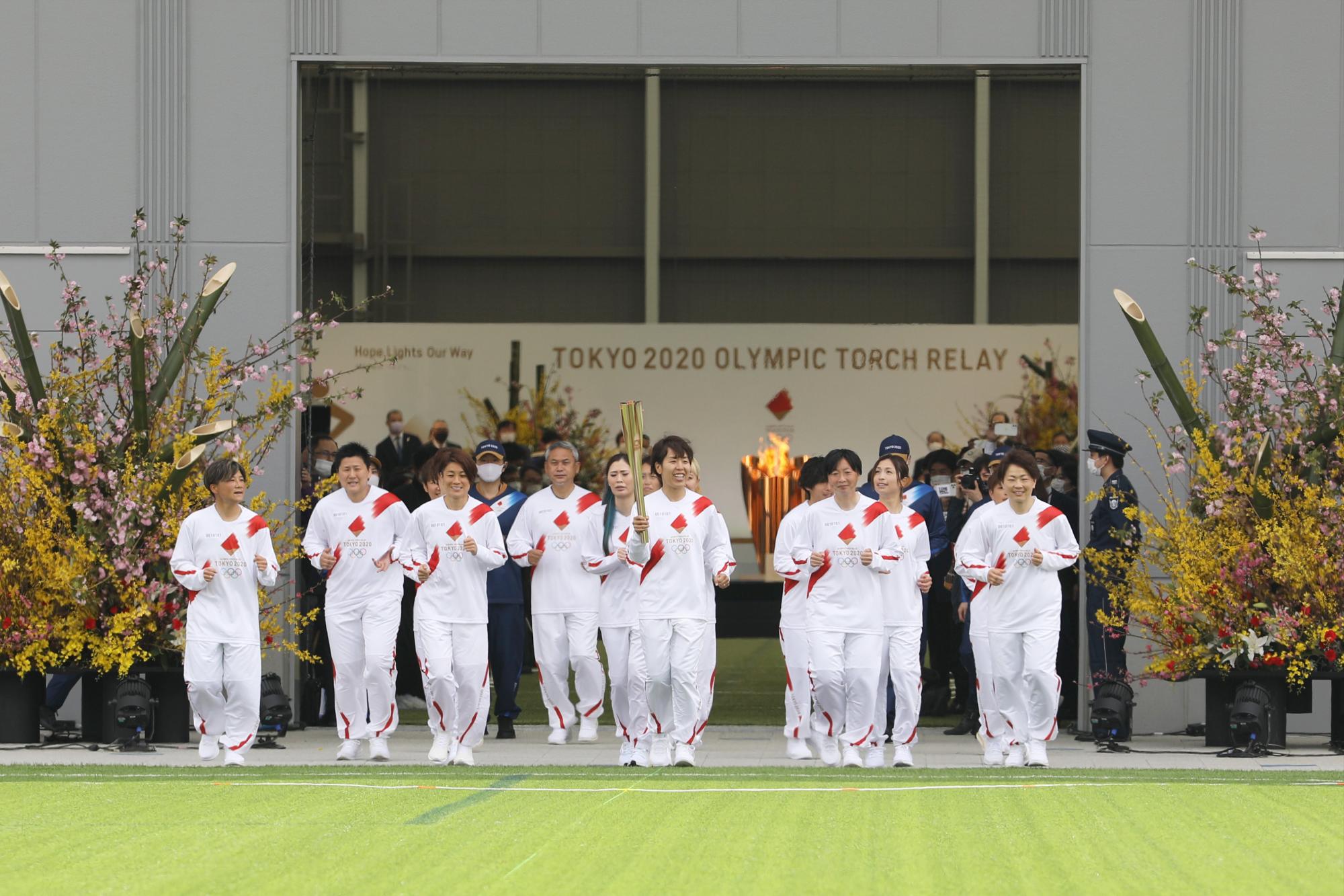 $!El fuego olímpico inicia su recorrido en Fukishima a 121 días del inicio de los Juegos de Tokio
