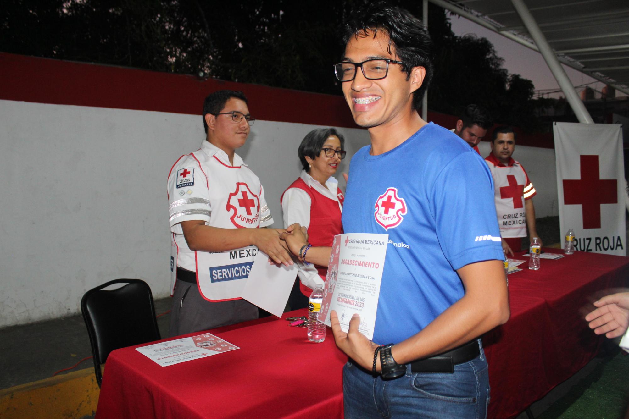 $!Cruz Roja Mazatlán entrega reconocimientos a voluntarios