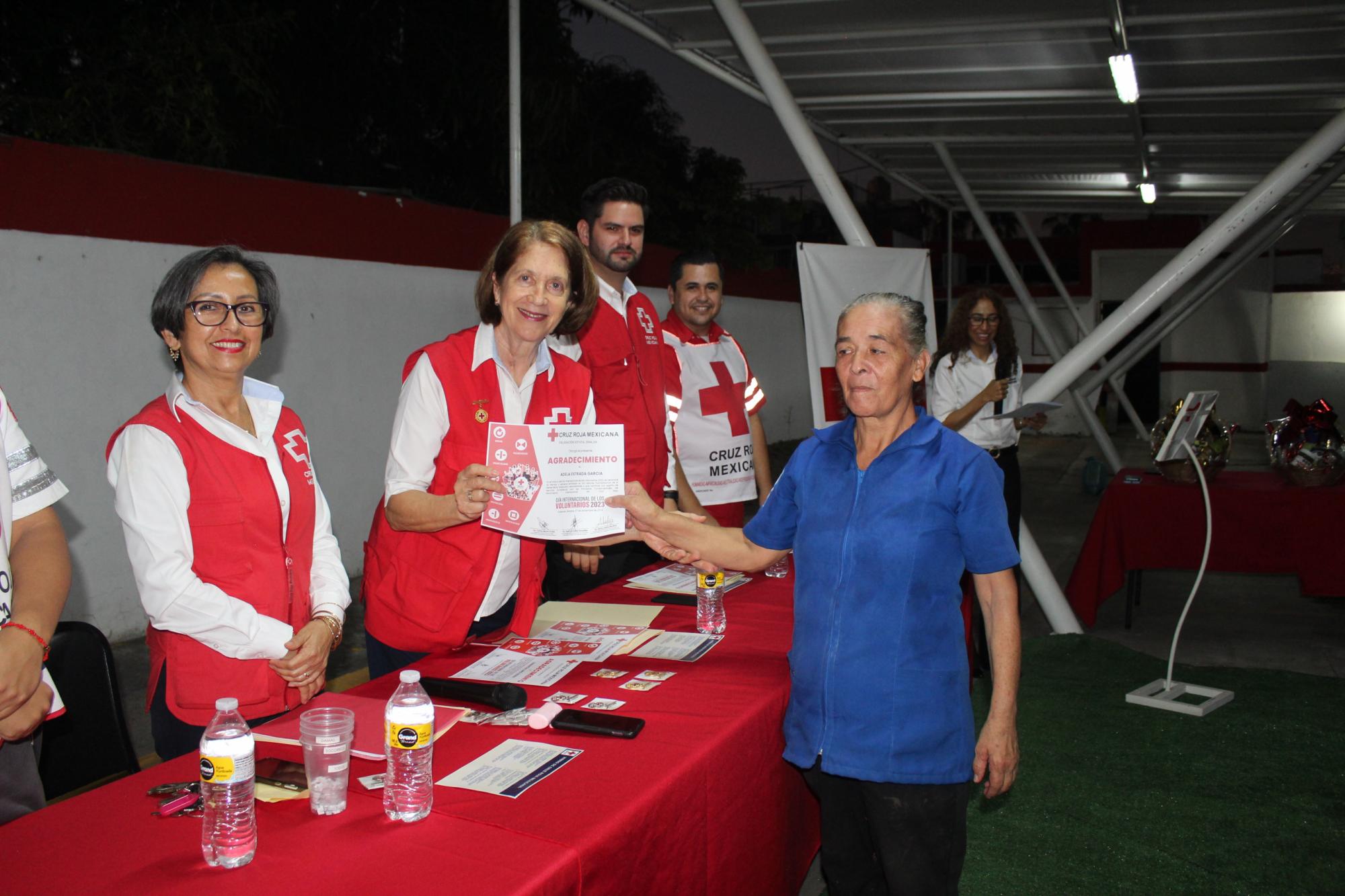 $!Cruz Roja Mazatlán entrega reconocimientos a voluntarios