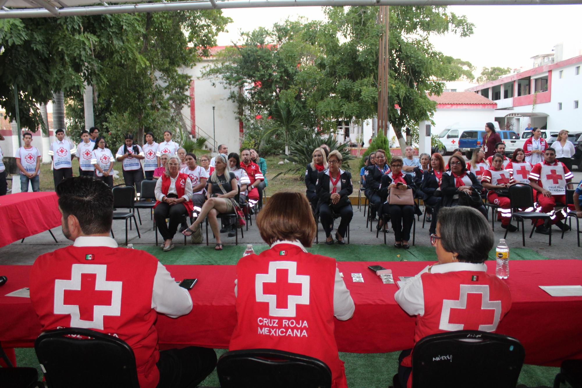 $!Cruz Roja Mazatlán entrega reconocimientos a voluntarios