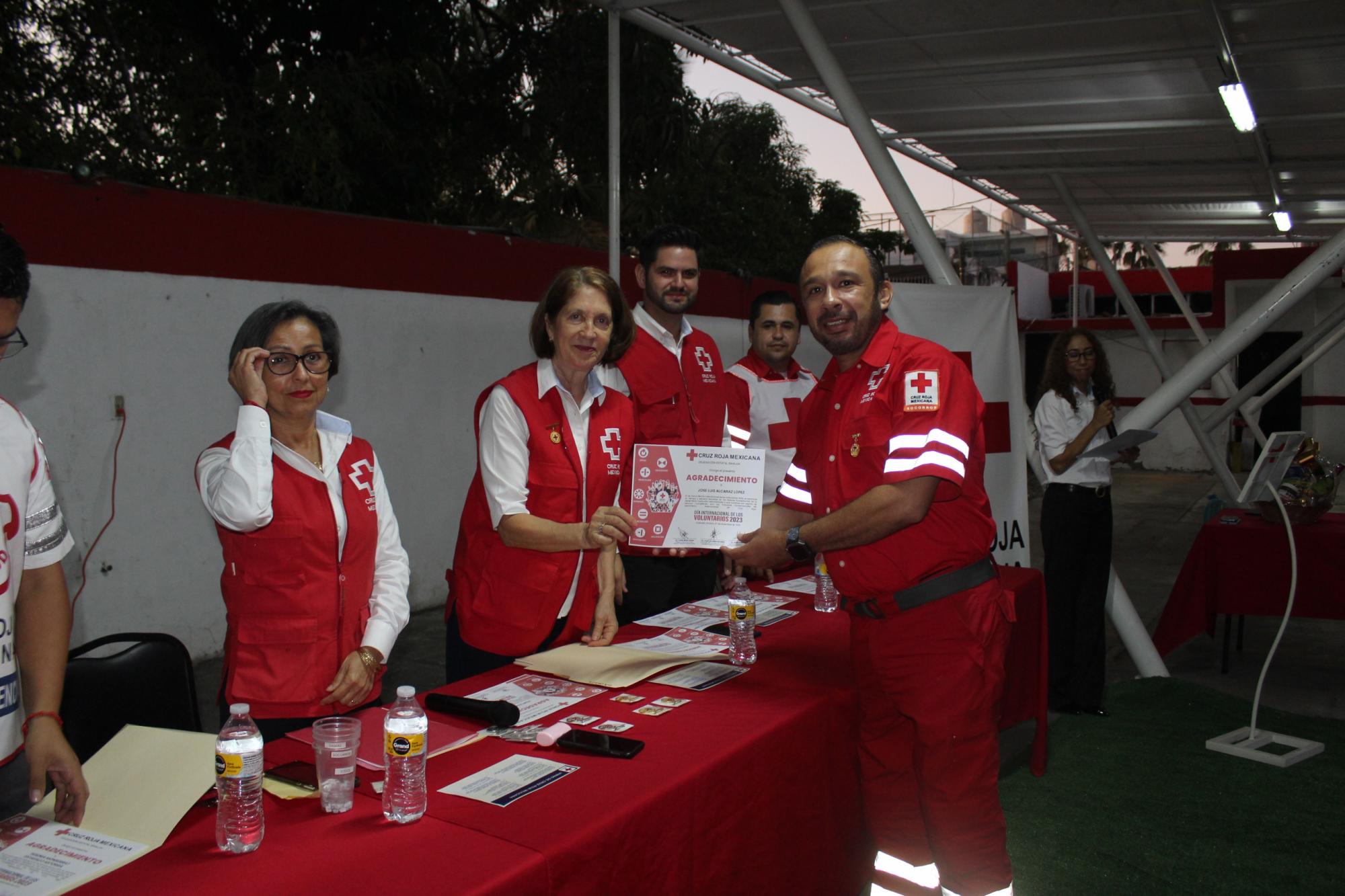 $!Cruz Roja Mazatlán entrega reconocimientos a voluntarios
