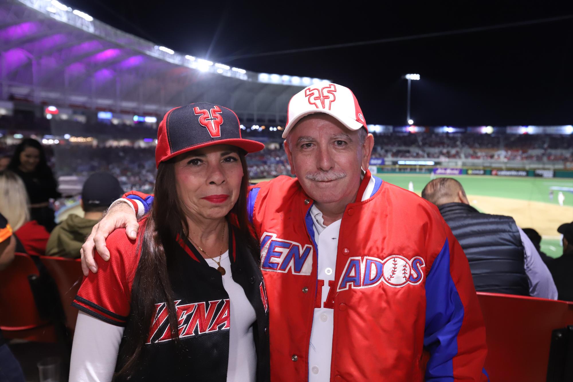 $!Magda Medina y Roberto Noriega.