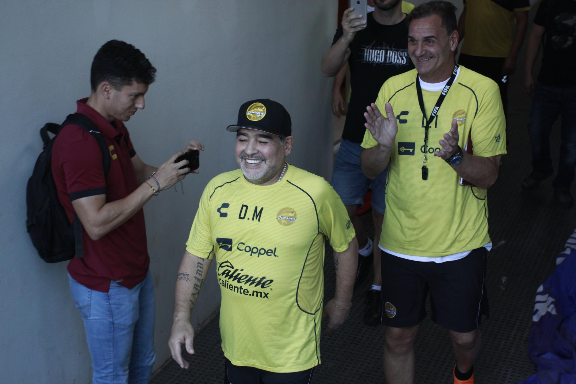 $!Médico advirtió a Maradona peligro de mezclar alcohol y pastillas para dormir