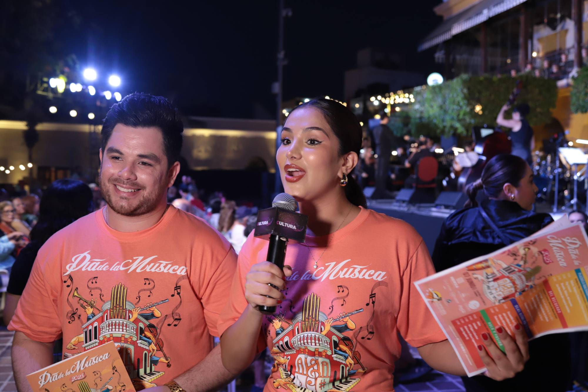 $!Víctor Quiroz y Samantha Godoy fueron algunos de los conductores del evento.