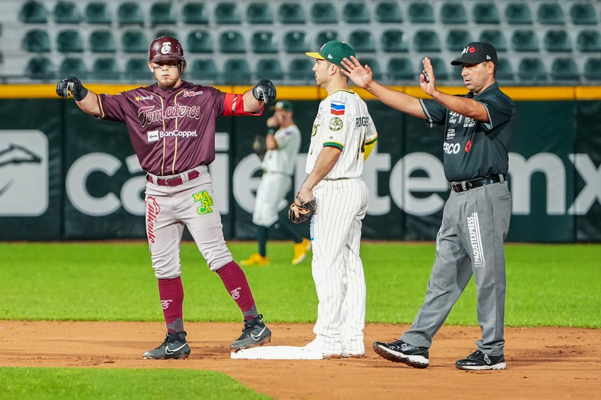 $!Cañeros pinta la serie de verde y a los Tomateros de blanco