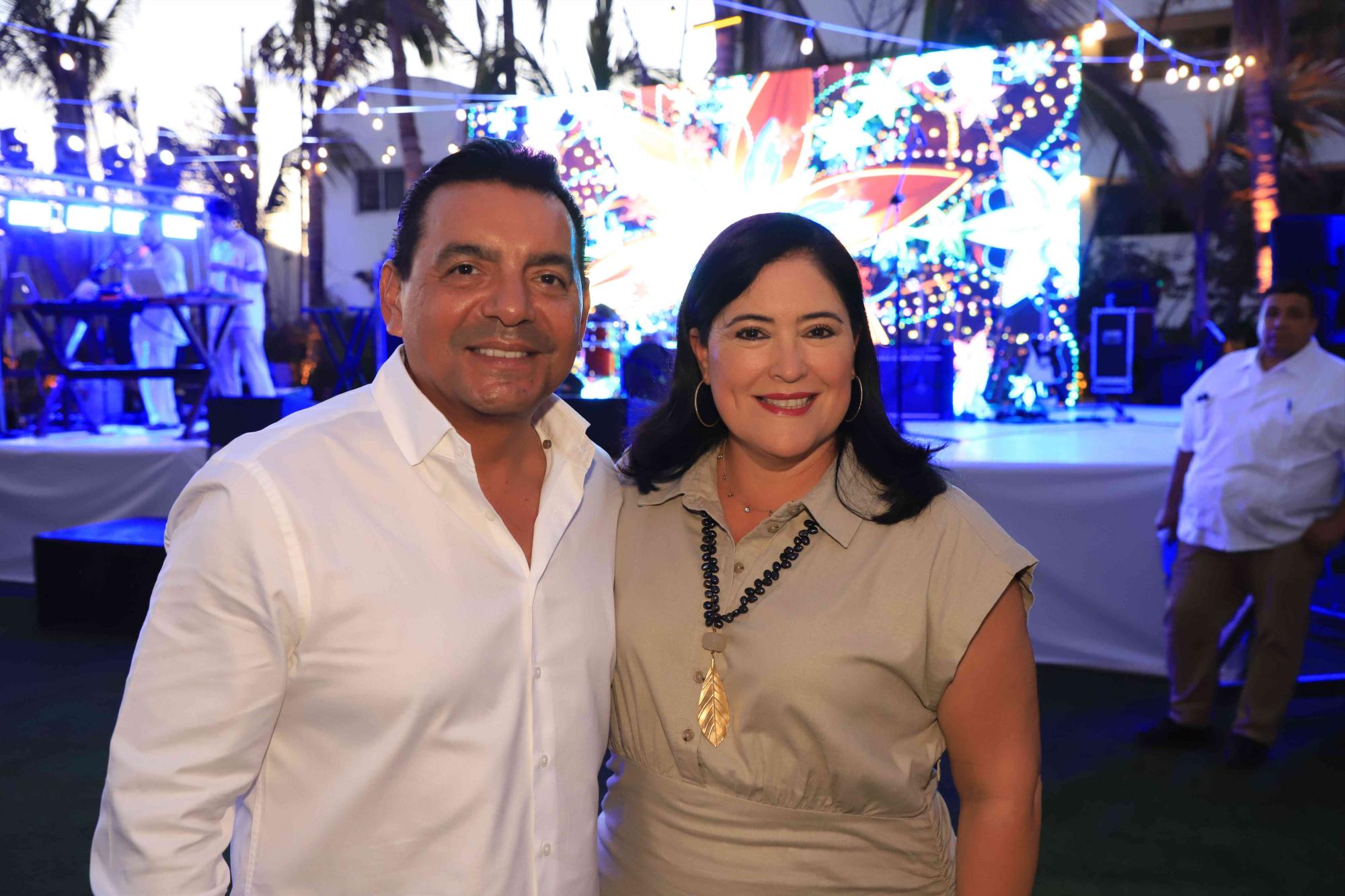 $!Antonio Ramírez y Liz Valdez de Ramírez.