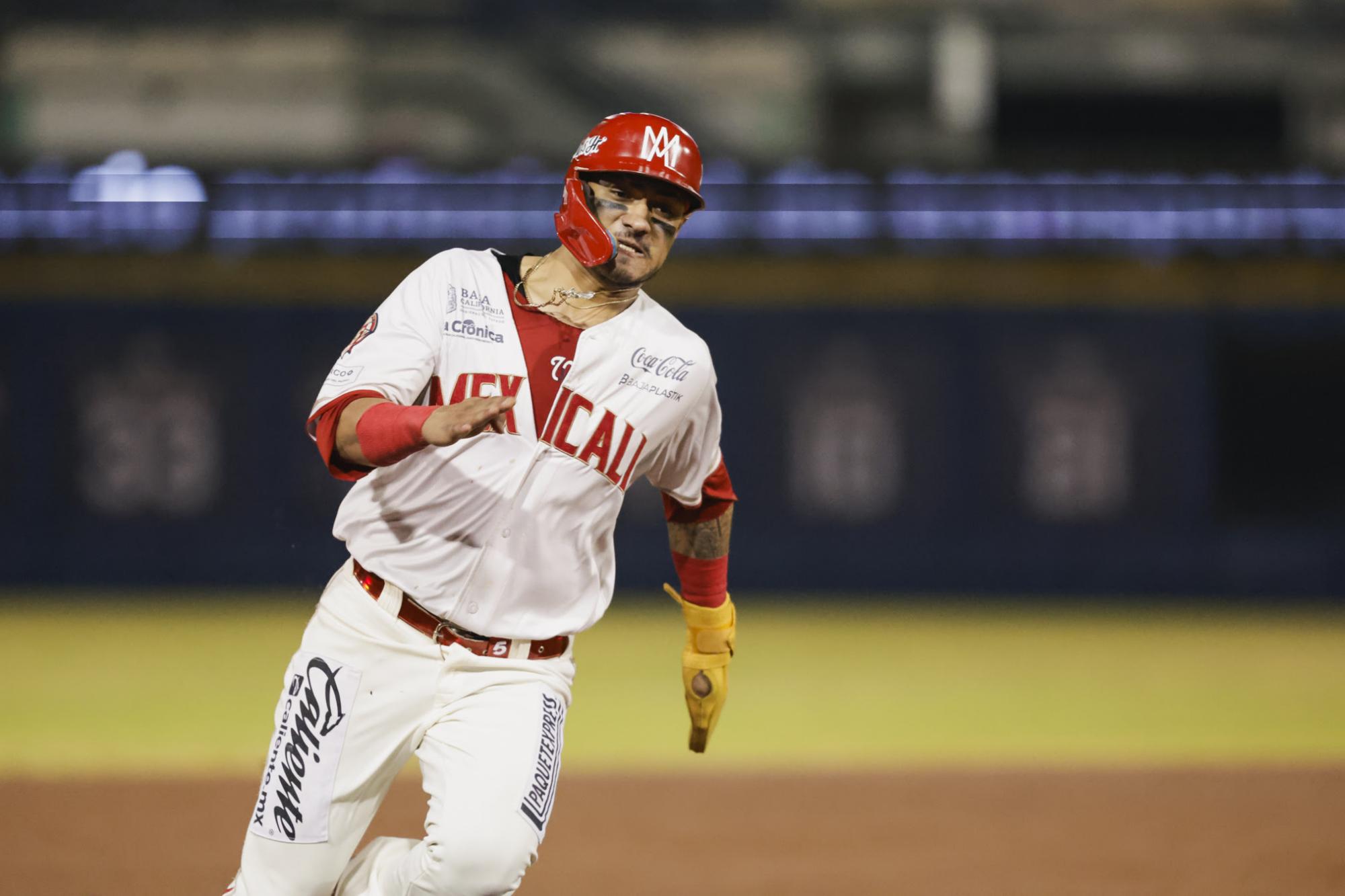 $!Tomateros remonta y pega primero en la frontera