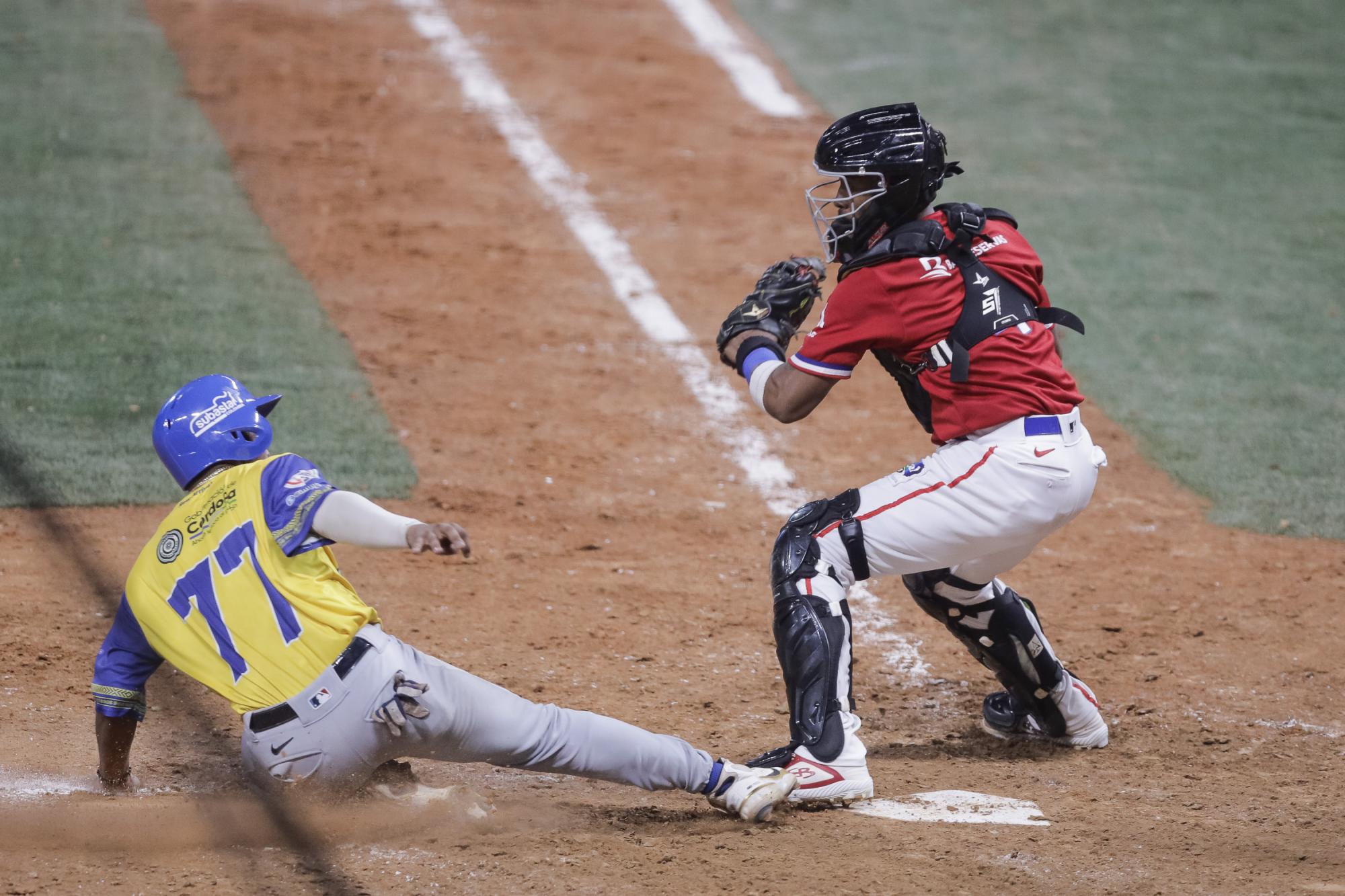 $!Eduard López luce para guiar a Colombia al triunfo sobre Dominicana en la Serie del Caribe