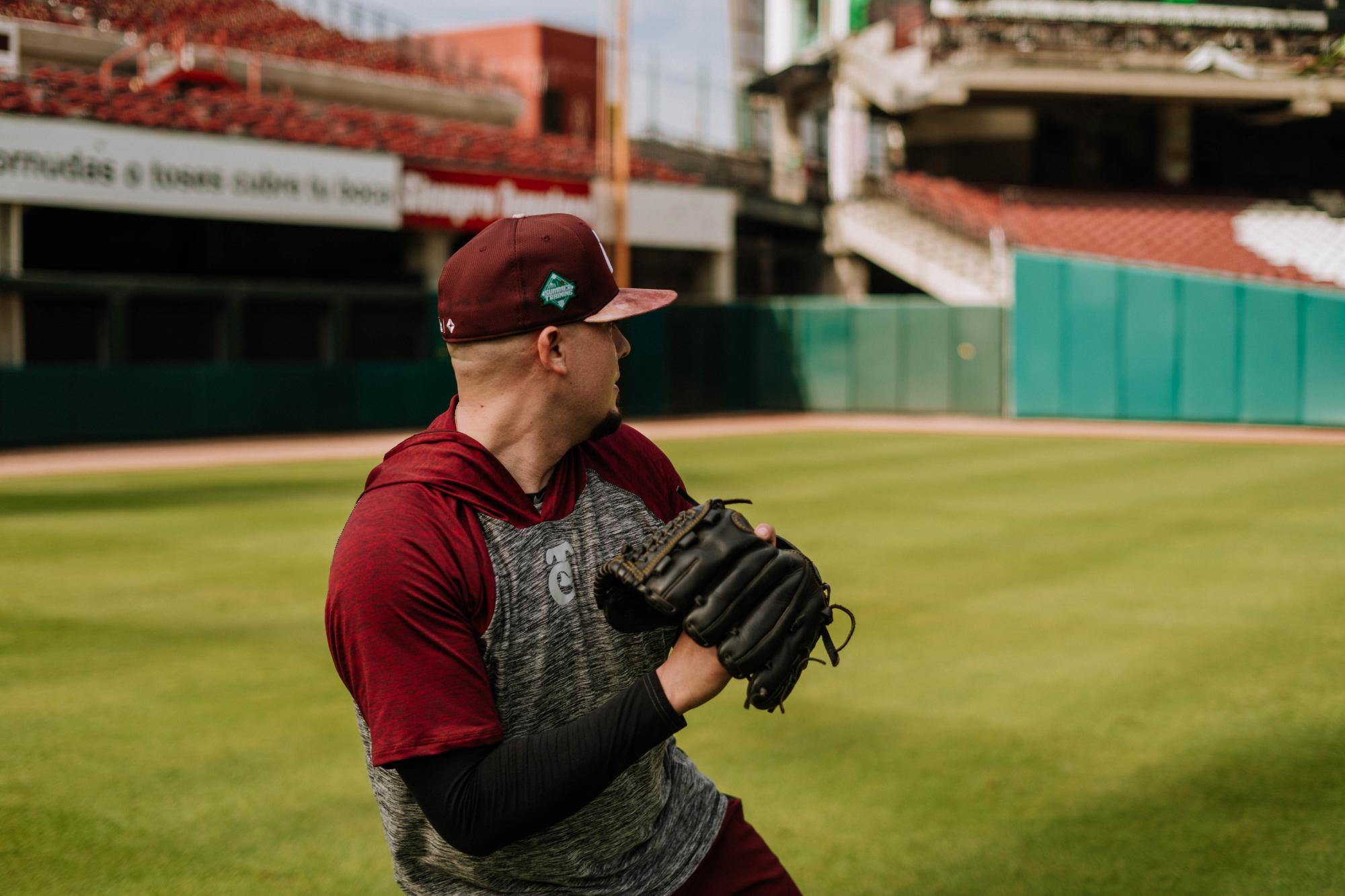 $!Aldo Montes es la novedad en el campamento de Tomateros de Culiacán