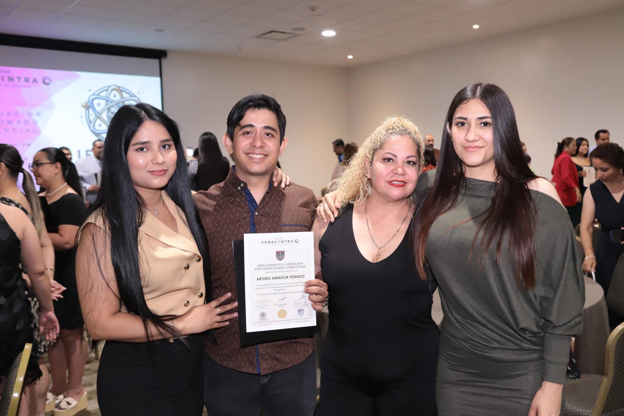 $!Lizeth Peraza, Arturo Amador, Mónica Tiznado y Fernando Amador.