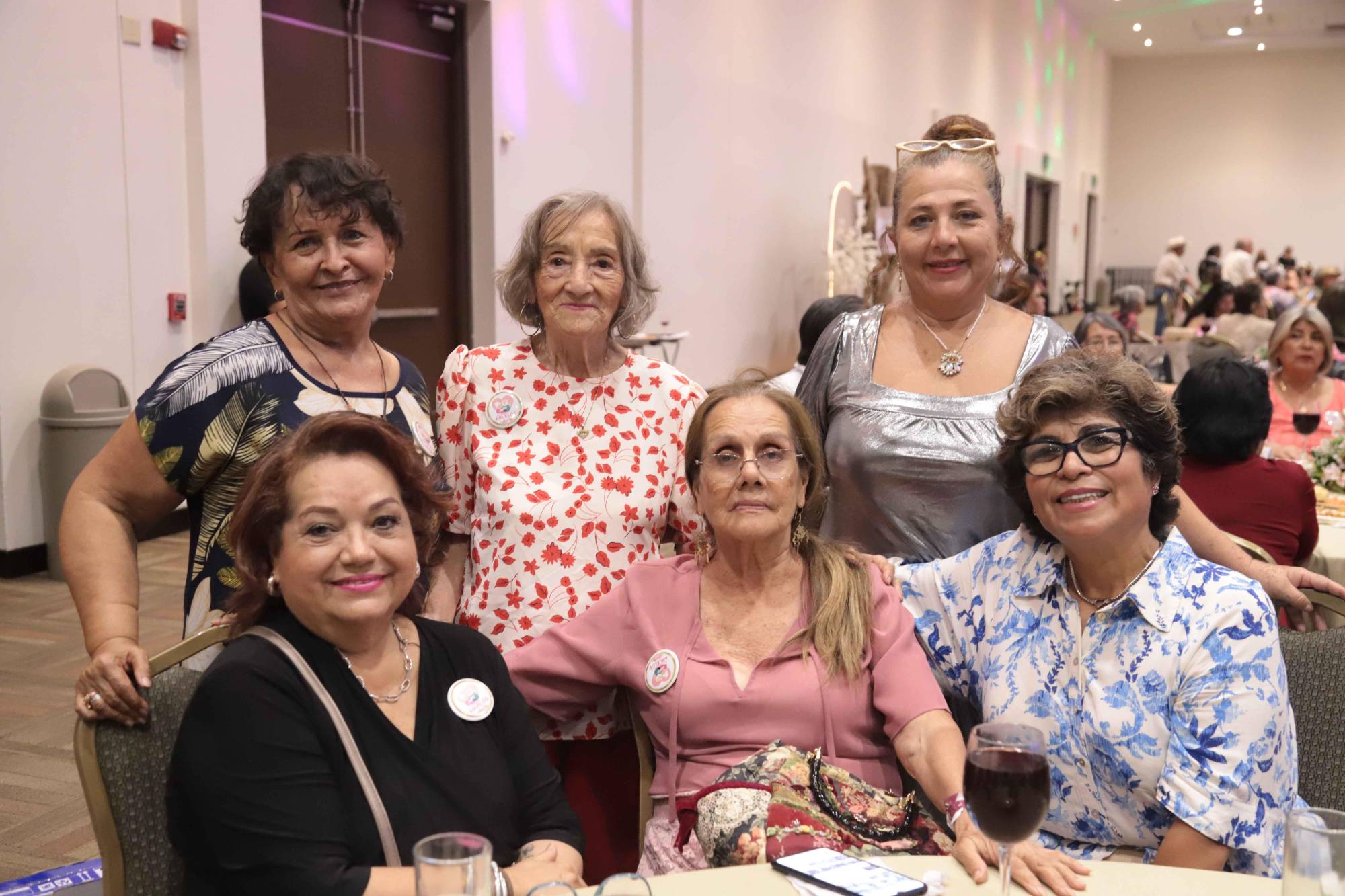 $!Leticia Beltrán, Bertha Tomé, Rosy Flores, Dolores Saavedra, Susana García y Margarita Pérez.