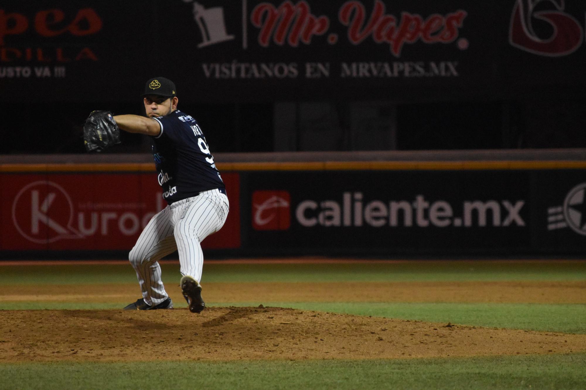 $!Algodoneros de Guasave derrota en cardiaco juego a Mayos de Navojoa