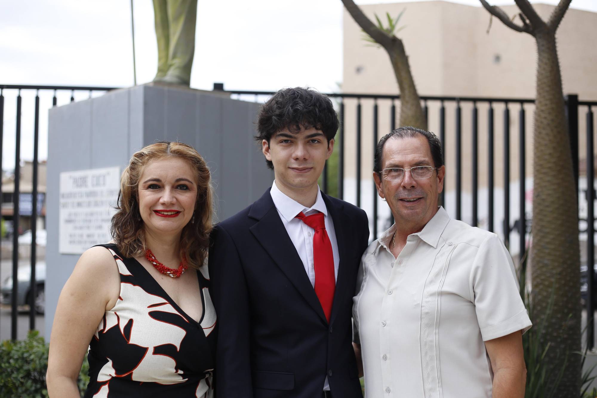 $!Caliope Frikas, Tommy Sánchez y Tomás Sánchez.