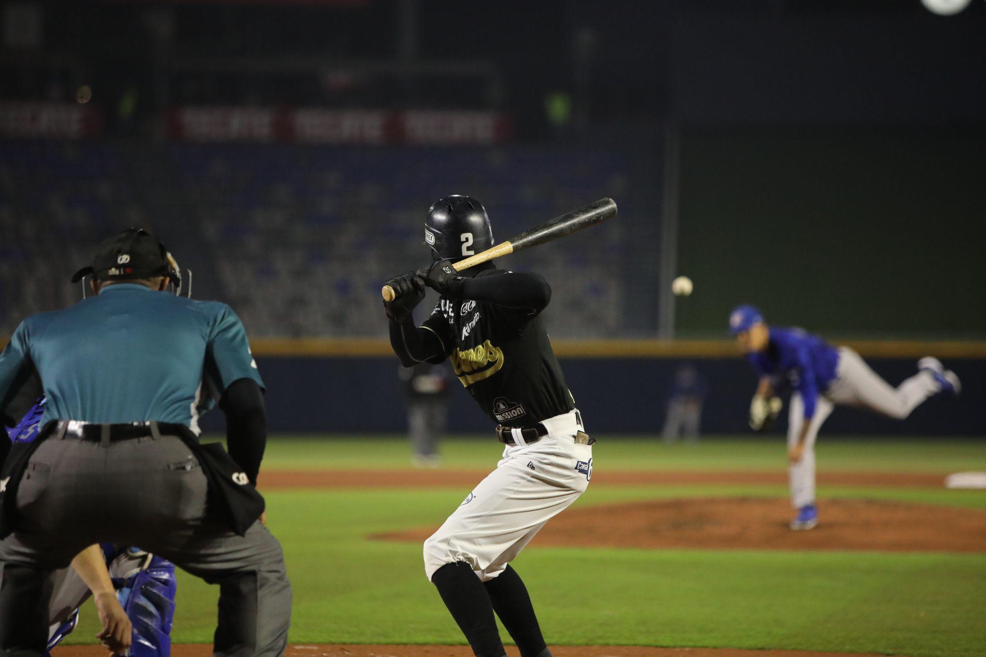 $!Charros de Jalisco toma ventaja en la semifinal ante Sultanes de Monterrey