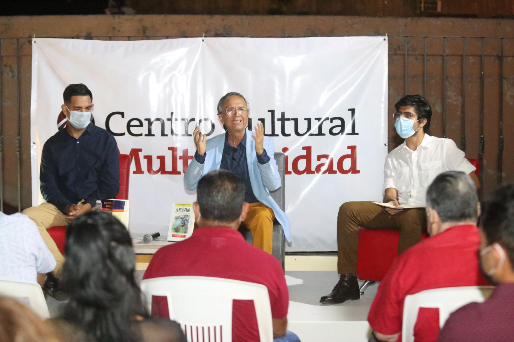 $!Adrián Simental, Arturo Santamaría Gómez y Eduardo Sainz.