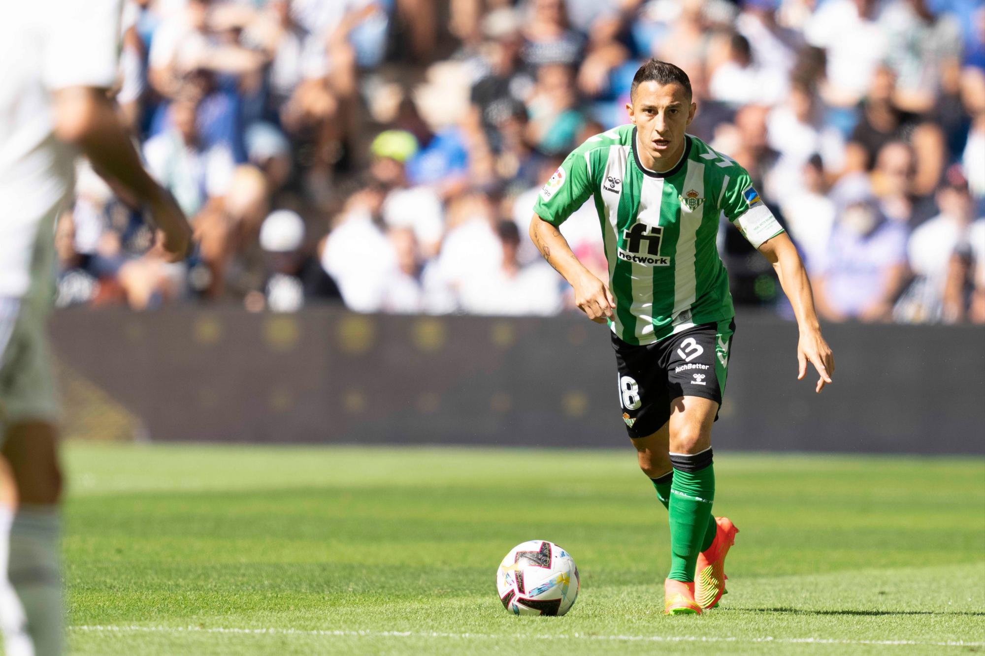 $!Real Madrid gana en su regreso al Bernabéu al Betis de Guardado