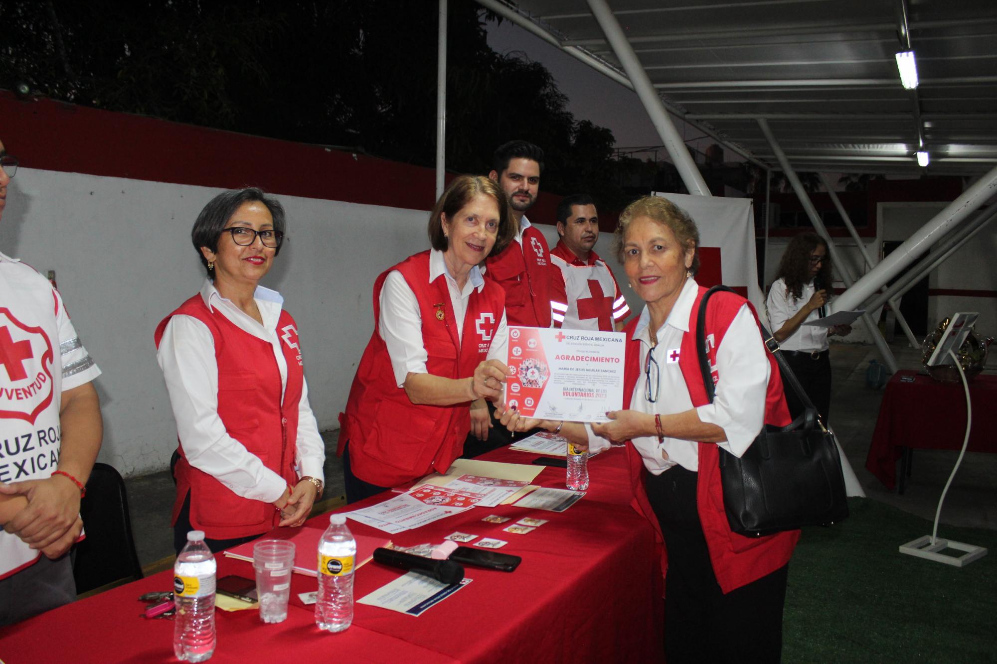 $!Cruz Roja Mazatlán entrega reconocimientos a voluntarios
