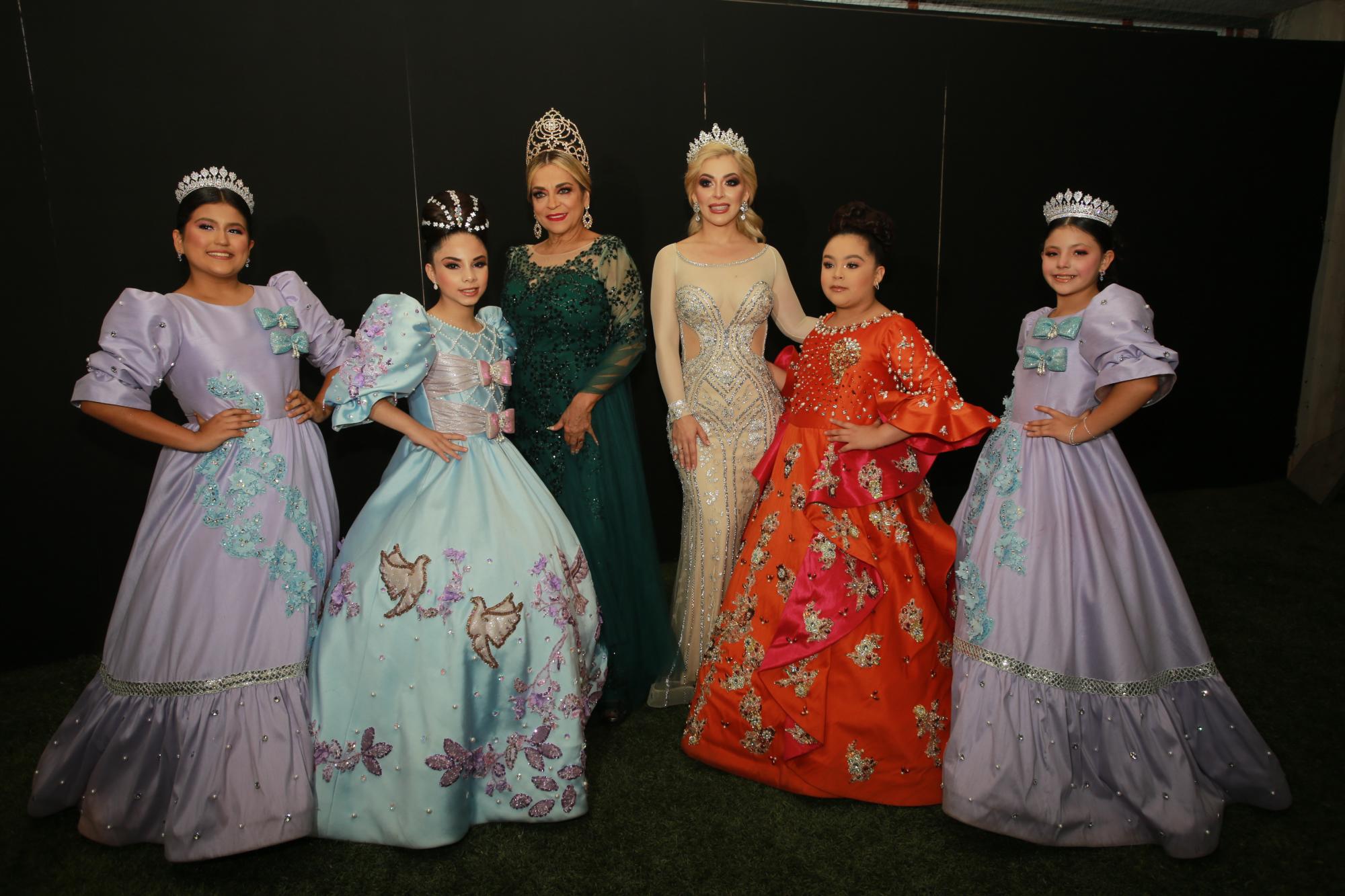 $!Lissette, Malenie I, Denisse I, María Luisa I, Ivanna I y Osleidy, integrantes de la realeza infantil de la máxima fiesta del puerto.