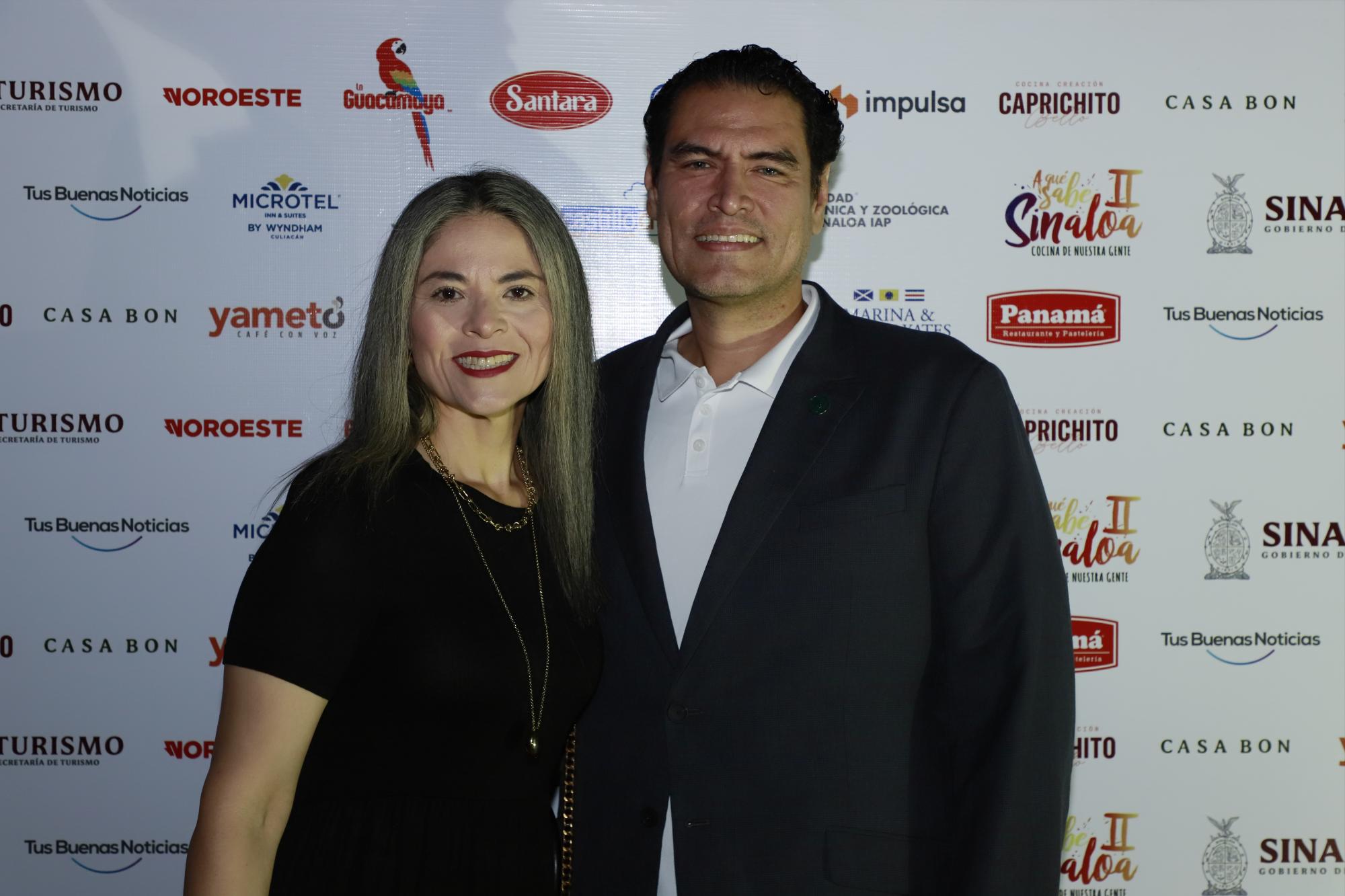 $!Graciela Grijalva y Dr. Gustavo León.