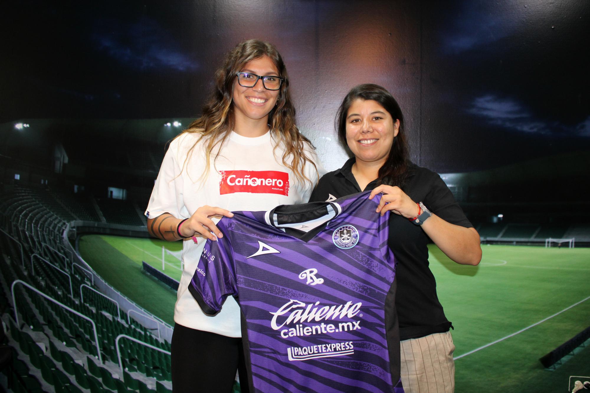 $!Gabriela Juárez llega a reforzar el ataque del Mazatlán Femenil