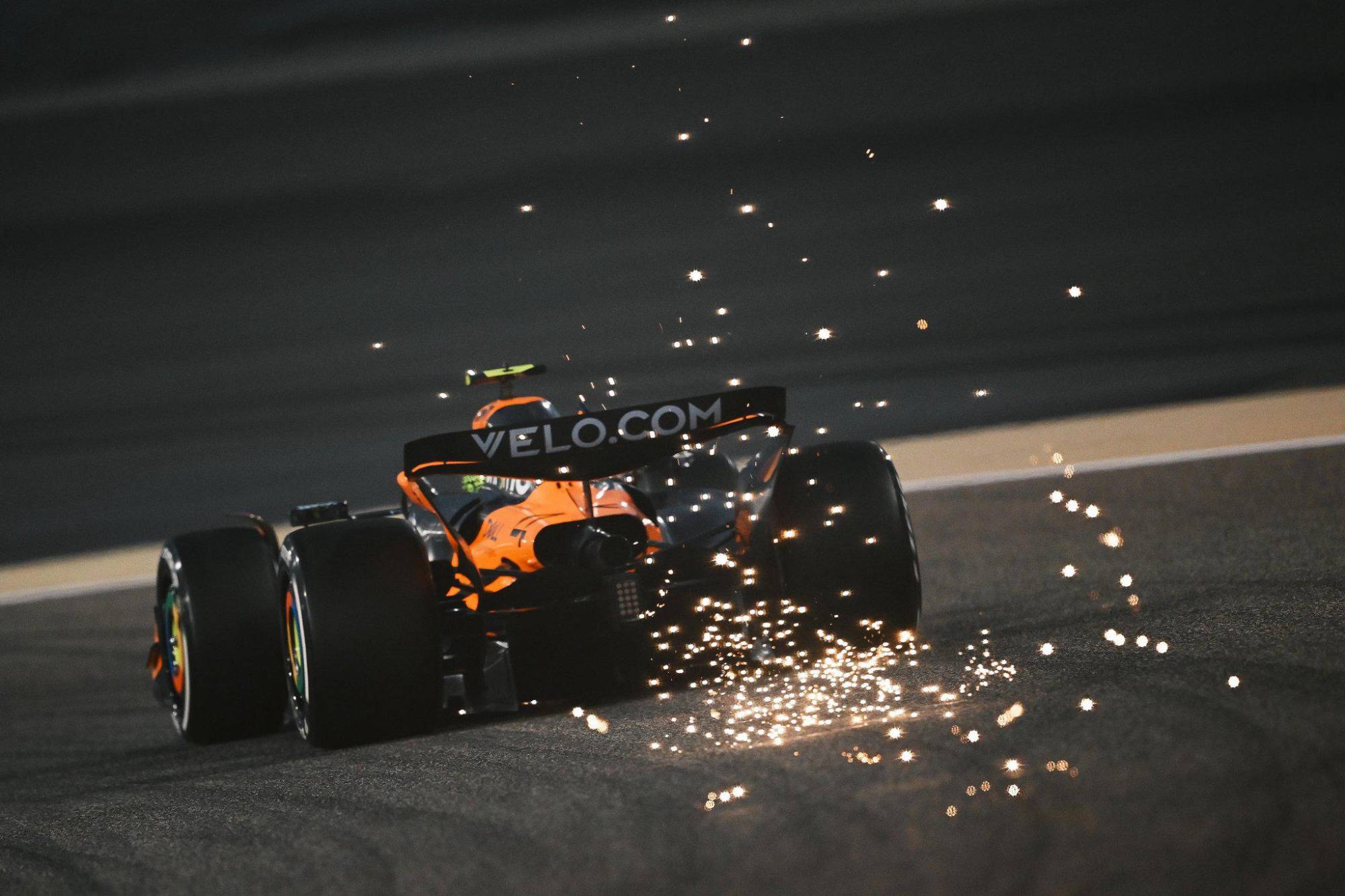 $!McLaren domina las prácticas libres en Bahréin con un doblete de Norris y Piastri