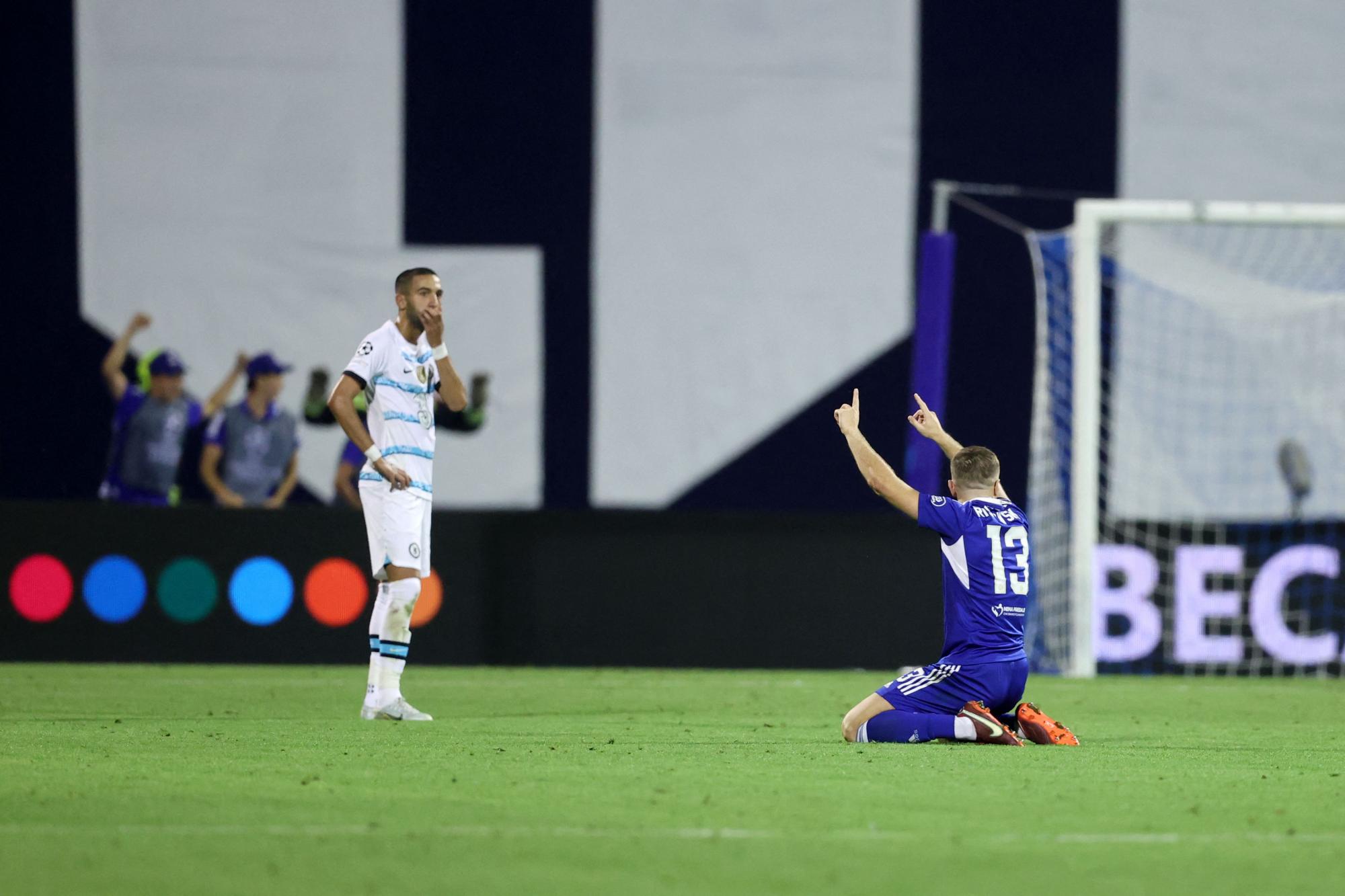 $!El Chelsea se desbarajusta en Zagreb para iniciar la Champions League con derrota