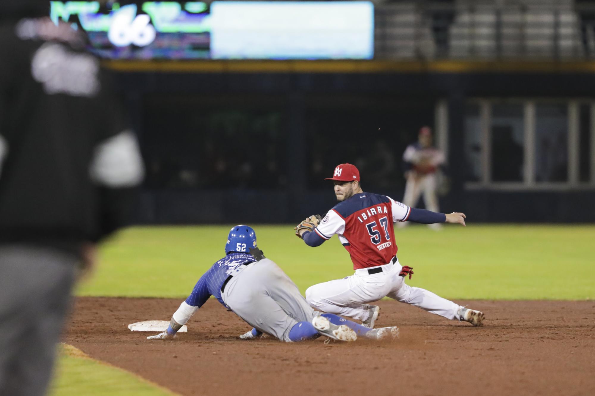 $!Yaquis toma ventaja en la serie ante Águilas