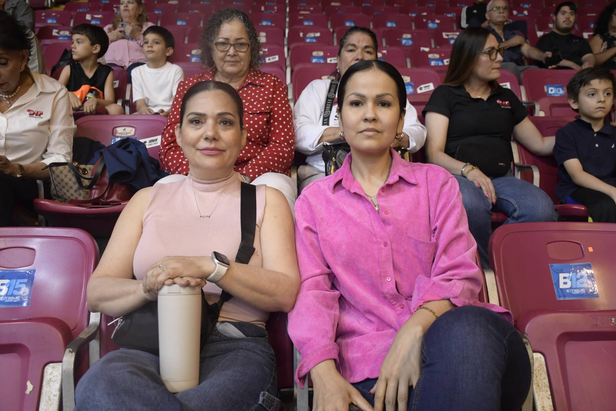 $!Erika Arce y Gloria Chávez.
