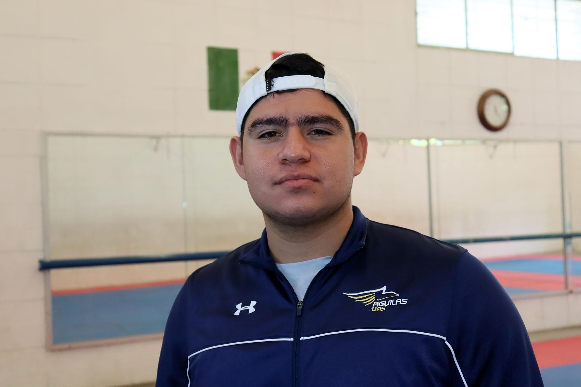 $!Eross Acosta, hermano de la seleccionada olímpica Briseida Acosta, gana oro en Nacional de Taekwondo
