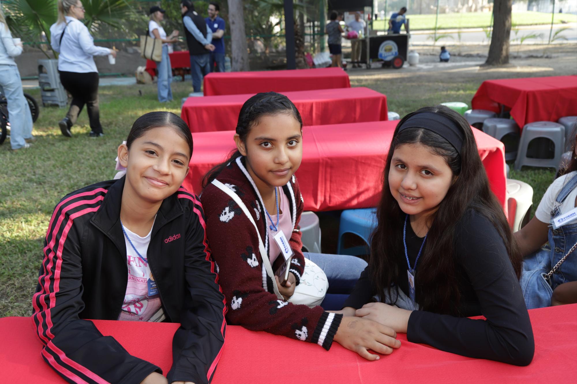 $!Danely Acosta, Dulce Mancinas y Surisaday García.