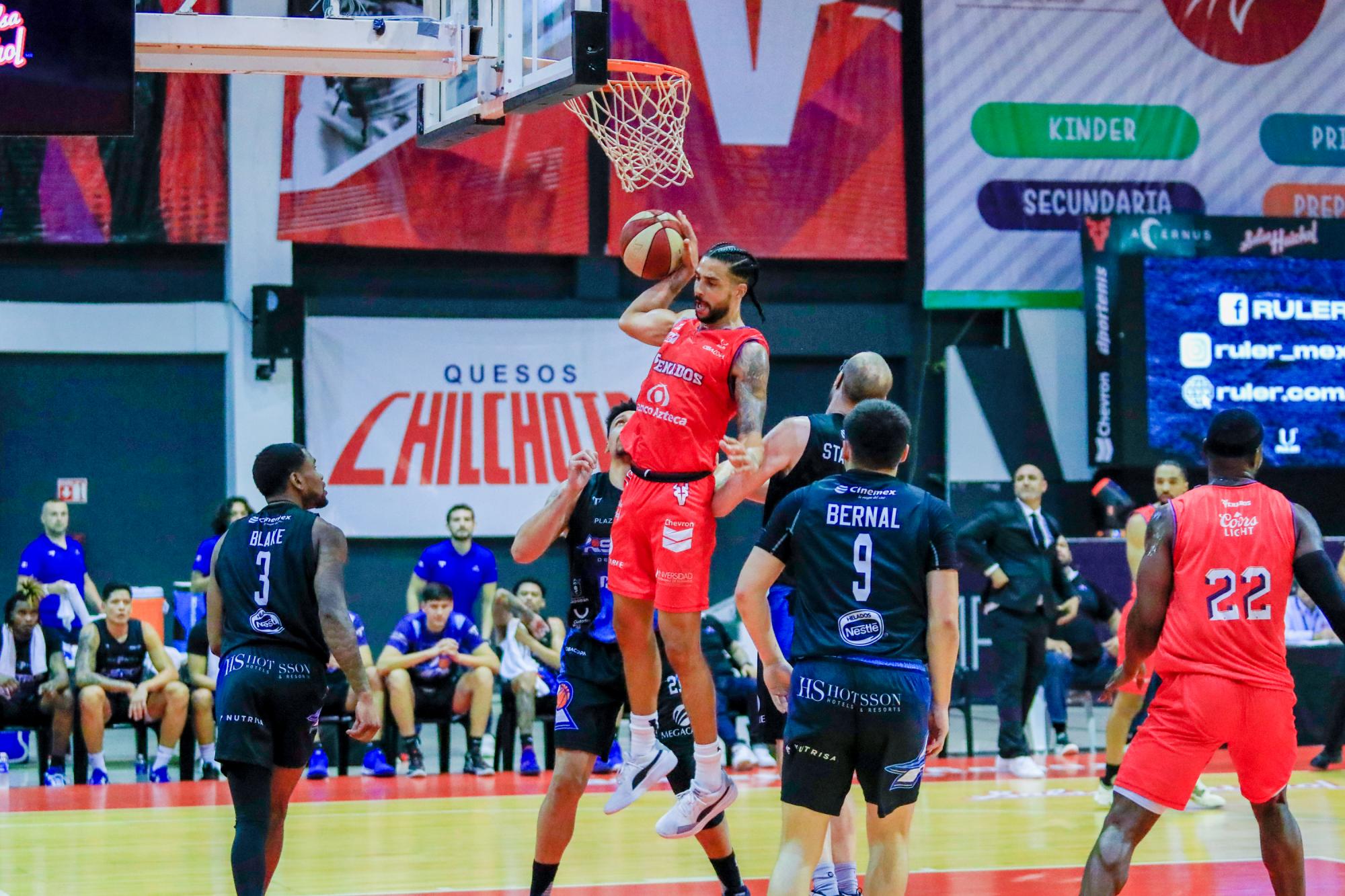 $!Venados Basketball sufre doloroso revés y se pone abajo en la serie ante Astros