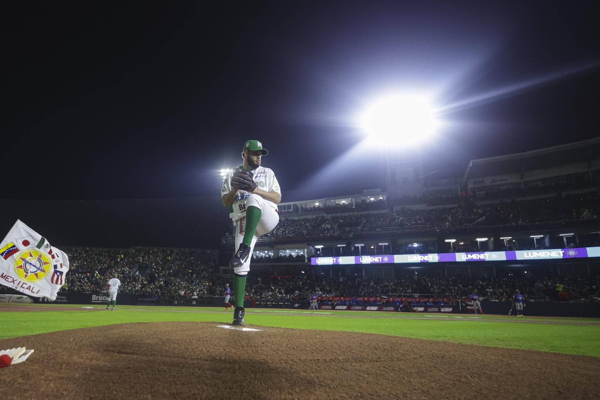 $!Homenaje a Fernando Valenzuela en la inauguración de la Serie del Caribe 2025