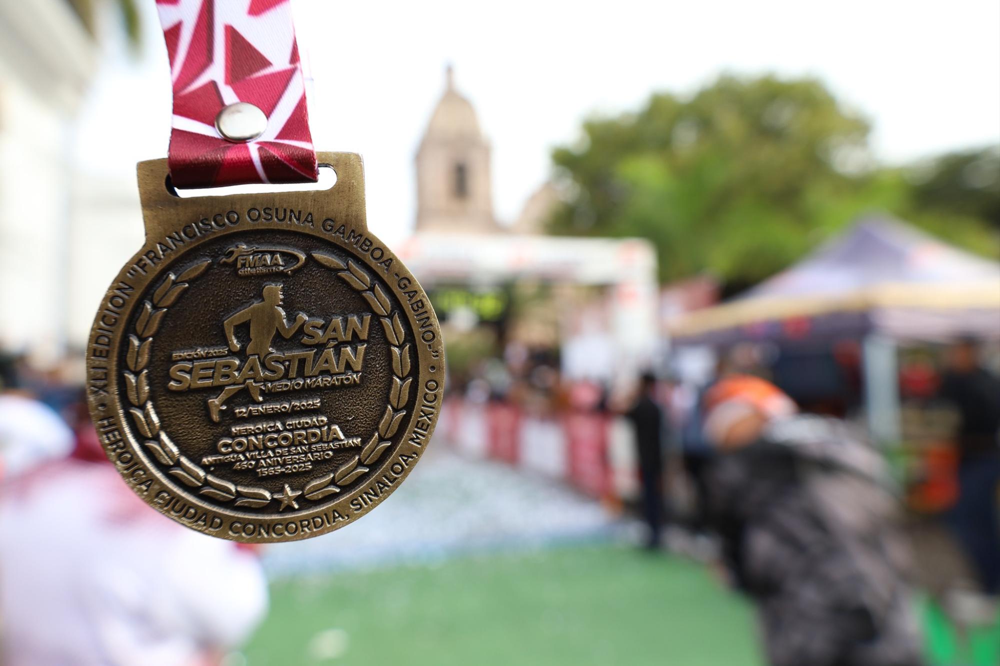 $!Geoffrey Kenisi Bundi se corona campeón del Medio Maratón de San Sebastián 2025