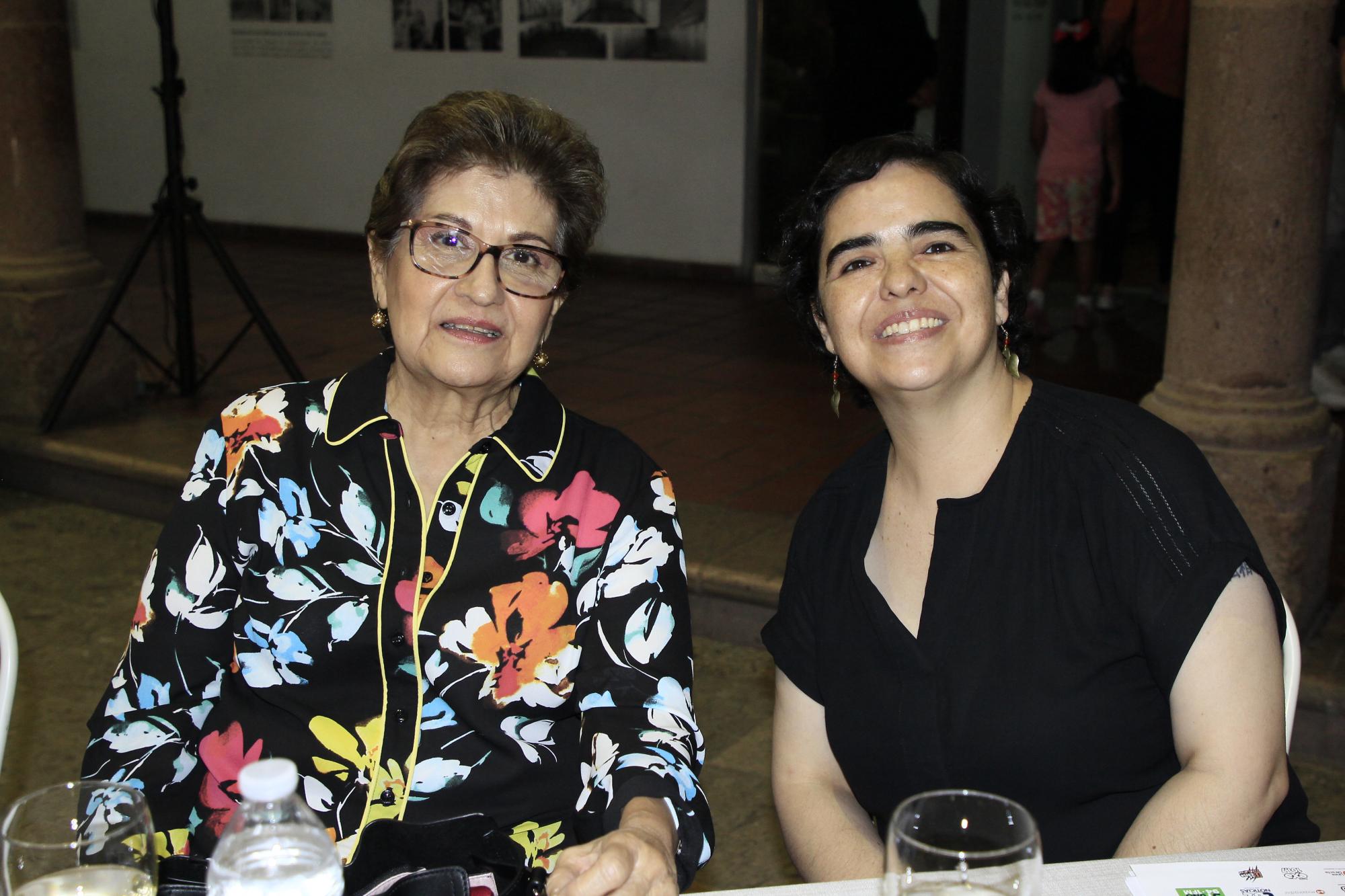 $!Aurora Soberanes e Isadora Oceguera.