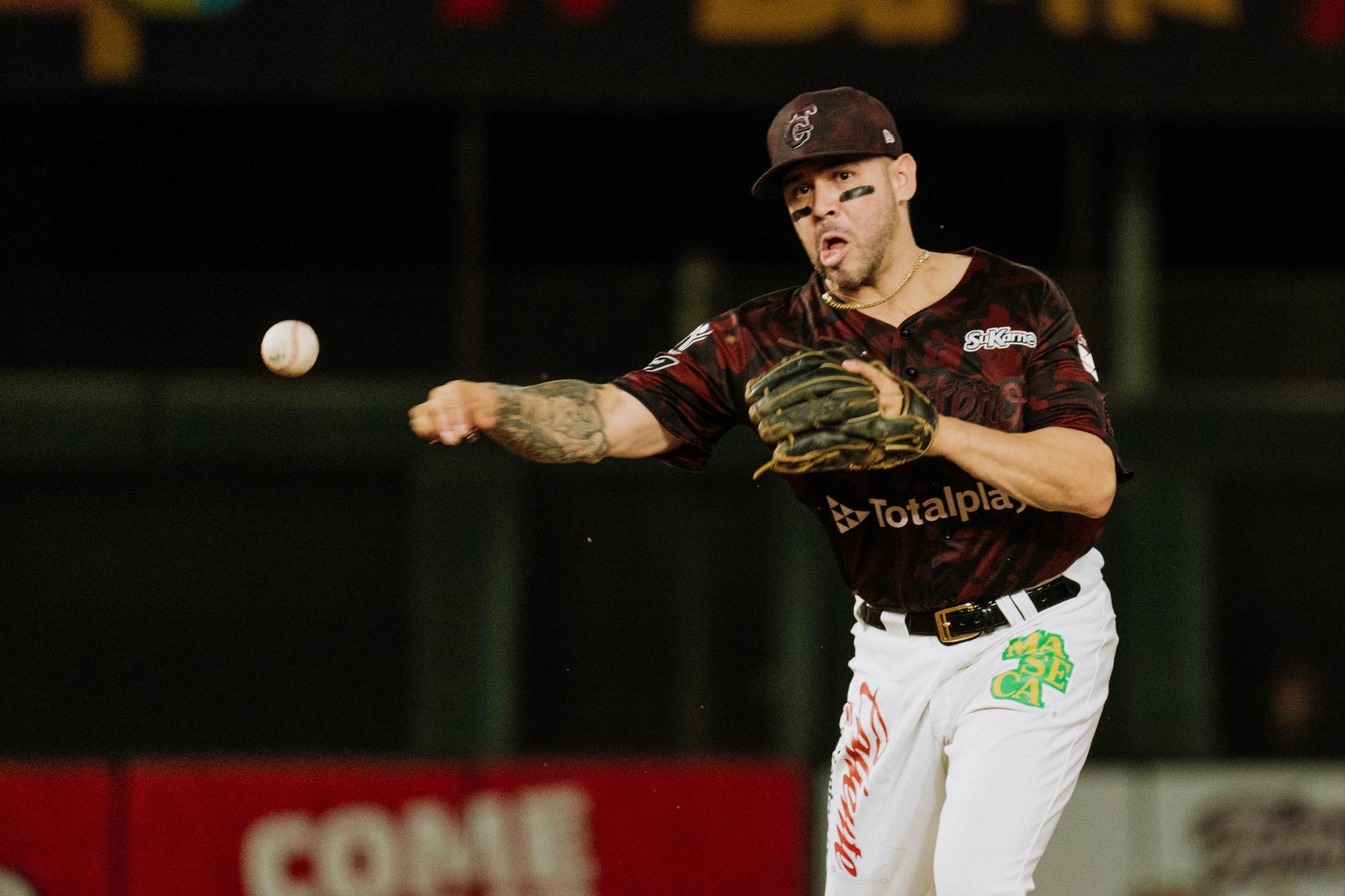 $!Tomateros rescata el juego del orgullo ante Mayos