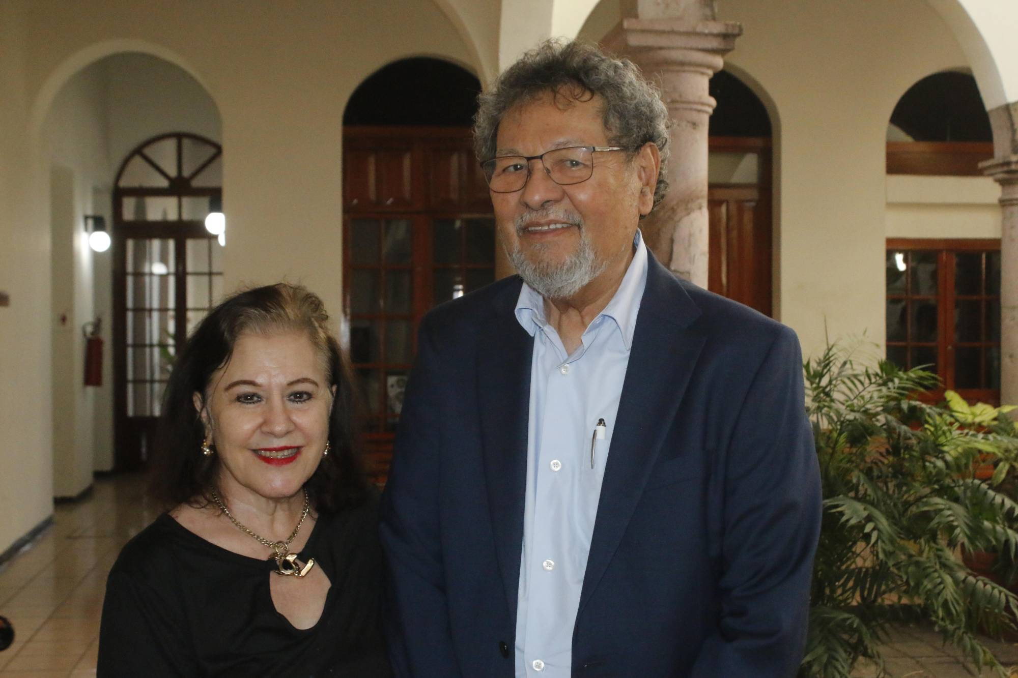 $!Silvia García y Élmer Mendoza.