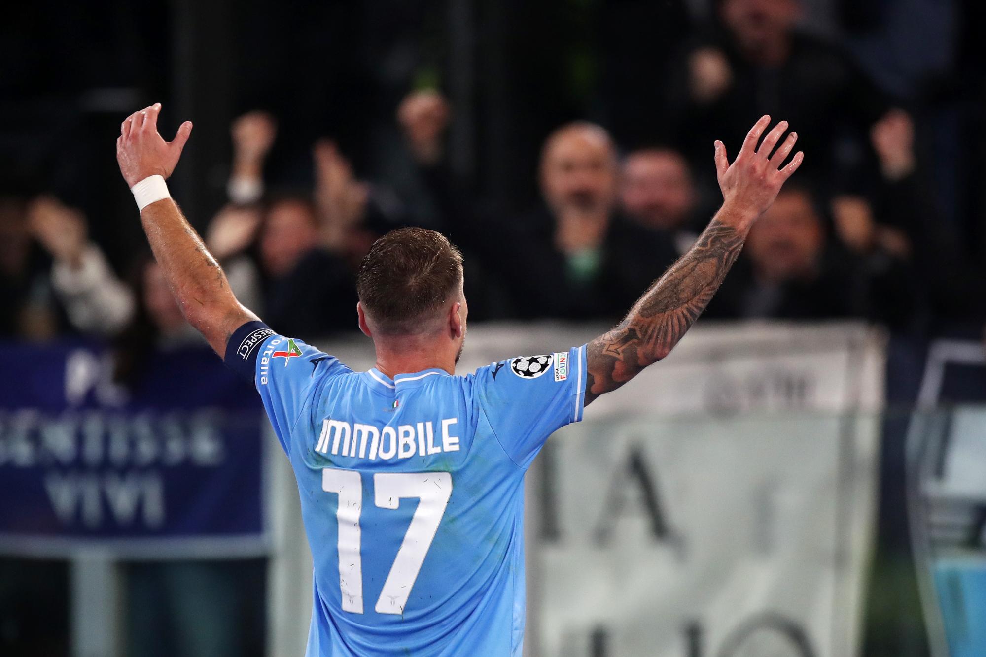$!Santiago Giménez y Feyenoord caen ante Lazio y se complican en Champions