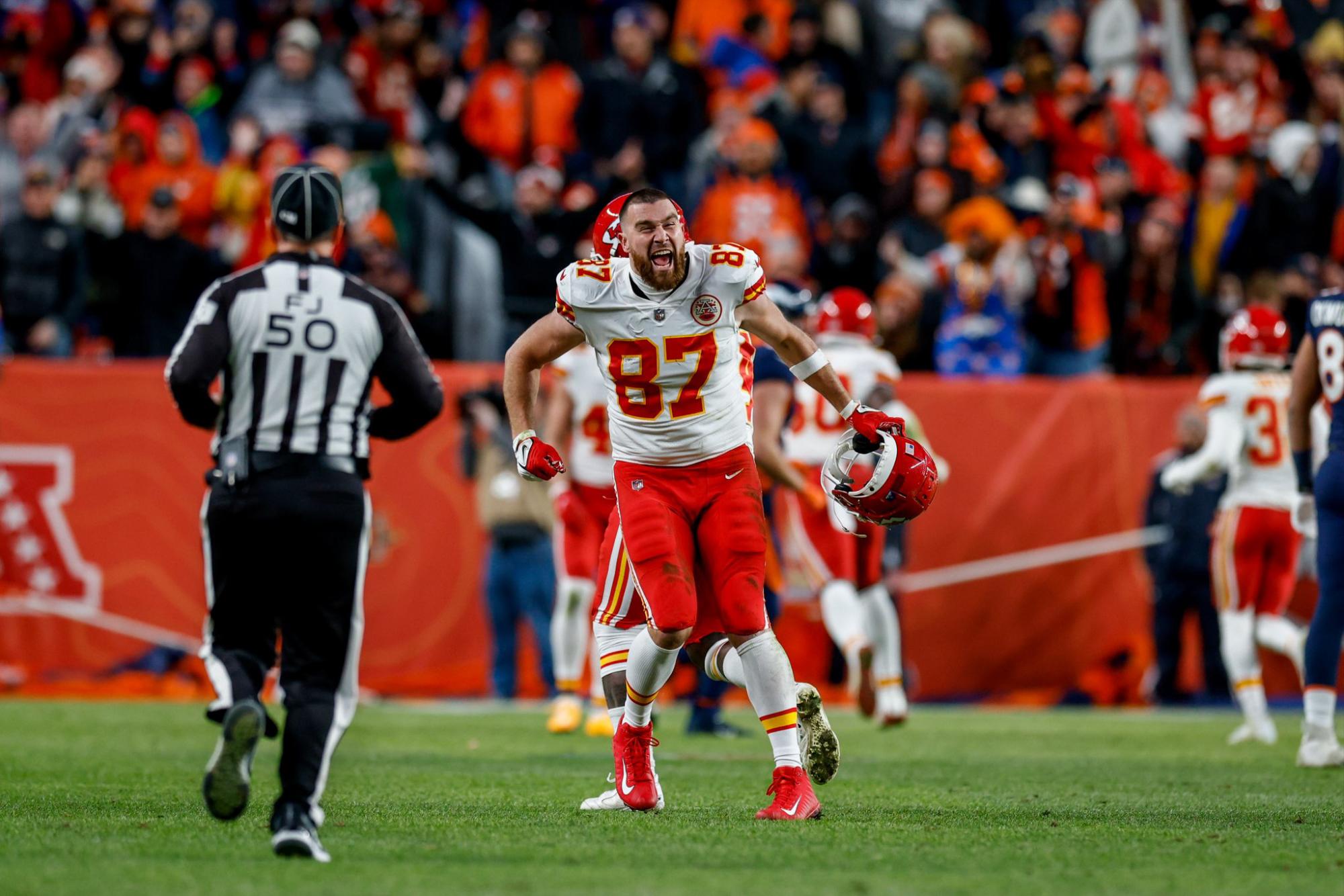 $!Los Chiefs derrotan a los Broncos y son líderes momentáneos de la AFC