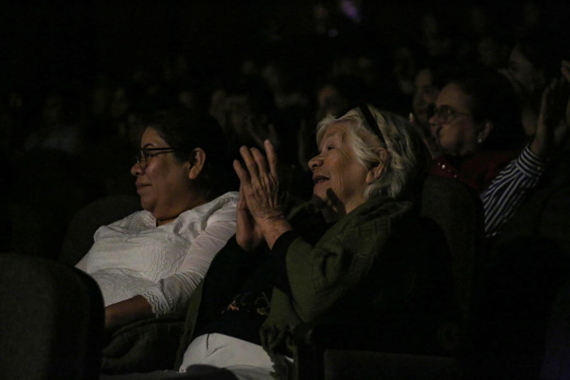 $!El público aplaudió el talento de los músicos.