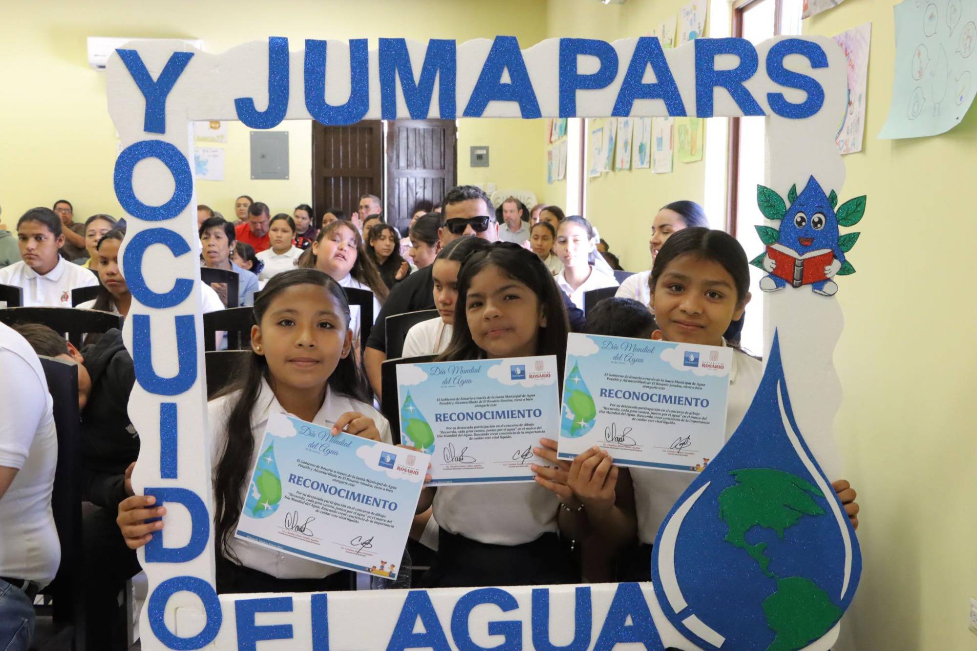 $!Jumapars premia a ganadores de concurso de dibujo sobre el cuidado del agua