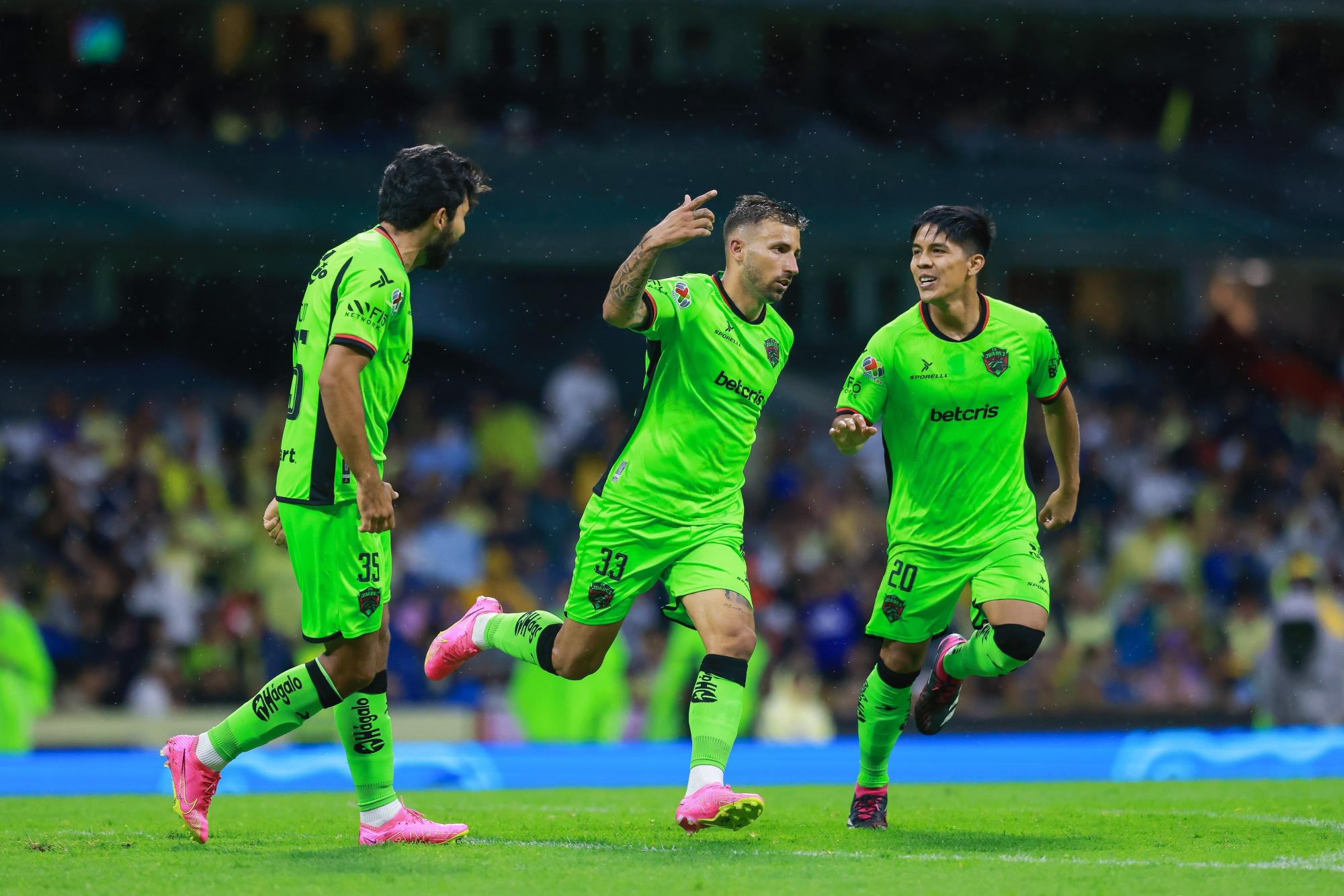 $!Bravos sorprende al América en el Estadio Azteca