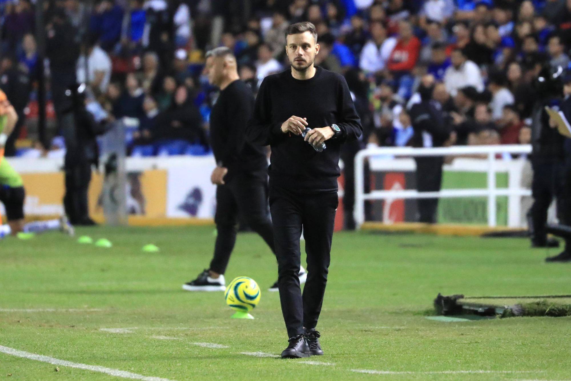 $!Cruz Azul demanda a Anselmi por 5 millones ante el TAS